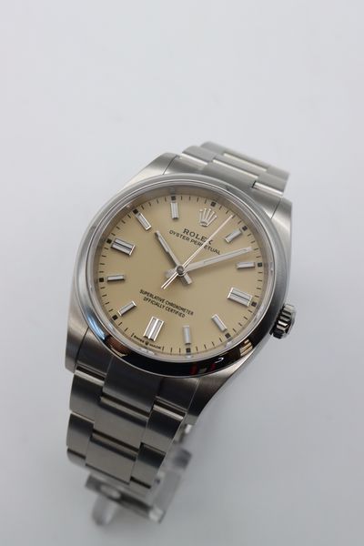 Rolex Oyster Perpetual 126000